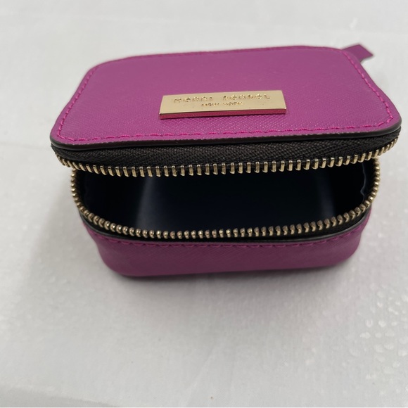 Henri Bendel Pill Case - Picture 6 of 9